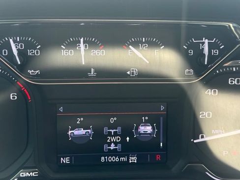 Used 2020 GMC Sierra 1500 SLT w/ SLT Premium Package AWD/4WD image 7
