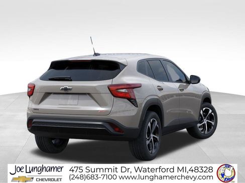 New 2026 Chevrolet Trax RS w/ Driver Confidence Package FWD image 4