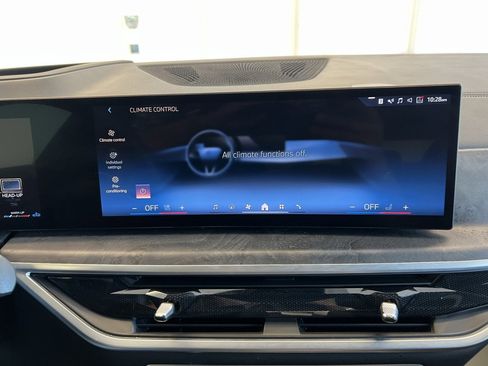 Used 2024 BMW X5 xDrive40i w/ Premium Package image 21