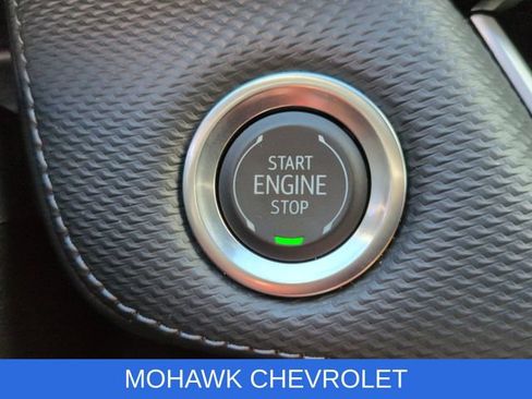 Certified 2025 Chevrolet Equinox LT AWD/4WD image 18