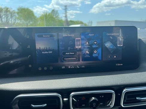 New 2026 Nissan Sentra SV w/ SV Convenience Package FWD image 19