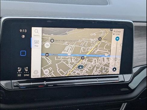 Used 2024 Volkswagen Atlas SEL Premium R-Line image 16