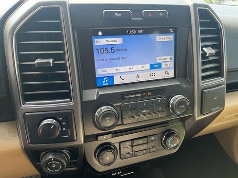 Used 2018 Ford F150 XLT w/ Equipment Group 302A Luxury AWD/4WD image 25