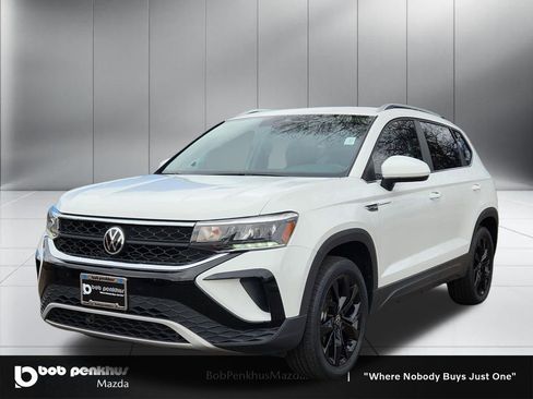 Used 2022 Volkswagen Taos SE image 23