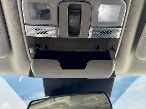 Used 2022 Kia Telluride EX w/ EX Premium Package AWD/4WD image 28