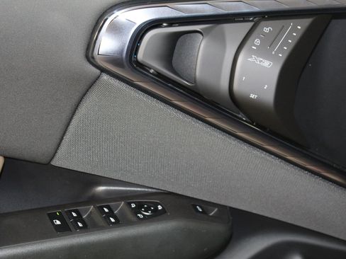 Used 2025 BMW X3 xDrive30i w/ Premium Package image 28