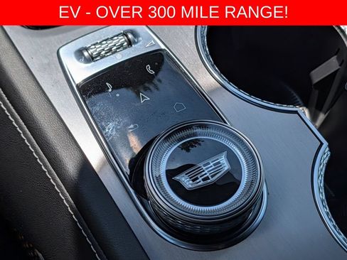 Used 2026 Cadillac Vistiq Sport w/ LPO, Floor Liner Package AWD/4WD image 45