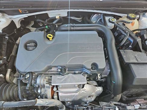 Used 2022 Chevrolet Malibu LT FWD image 30