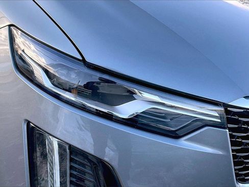 Used 2022 Cadillac XT6 Premium Luxury w/ Technology Package image 33