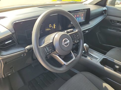 Used 2025 Nissan Kicks S FWD image 17