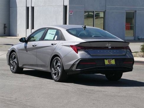 New 2025 Hyundai Elantra SEL w/ Cargo Package image 5