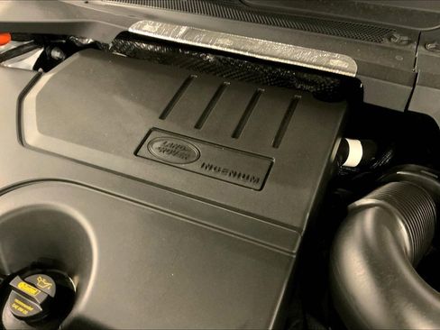 New 2025 Land Rover Discovery Sport S image 17