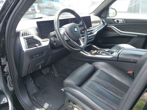 Used 2025 BMW X5 xDrive50e AWD/4WD image 4