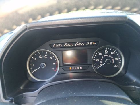 Used 2018 Ford F150 XLT w/ Equipment Group 302A Luxury AWD/4WD image 9