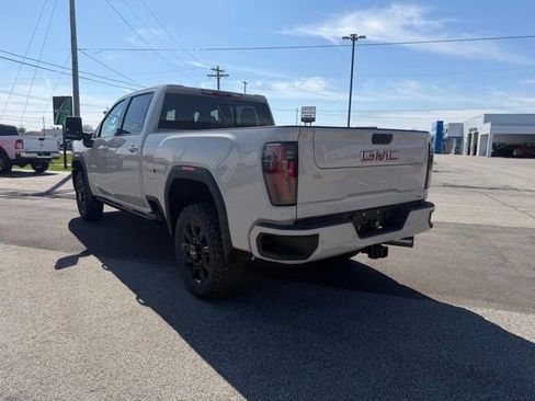 New 2026 GMC Sierra 2500 AT4 image 8