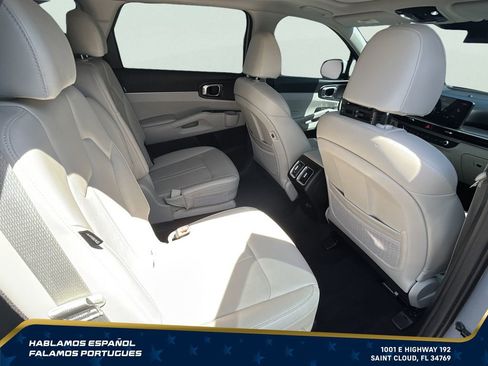 Used 2025 Kia Sorento EX w/ Panoramic Sunroof Package AWD/4WD image 24
