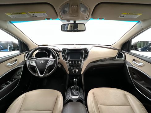 Used 2017 Hyundai Santa Fe Sport image 10