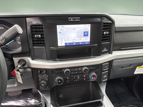Used 2025 Ford F250 XLT w/ FX4 Off-Road Package AWD/4WD image 26