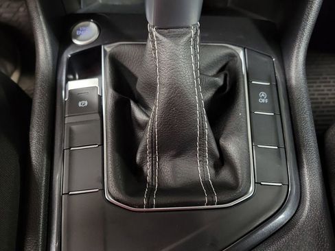 Used 2023 Volkswagen Tiguan S FWD image 15