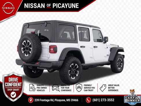 Used 2024 Jeep Wrangler Unlimited Rubicon 4xe AWD/4WD image 6