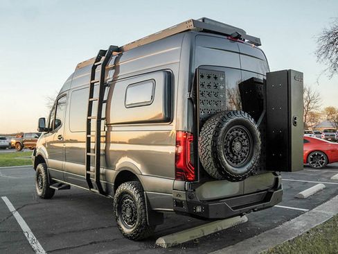 Used 2022 Mercedes-Benz Sprinter 2500 image 6