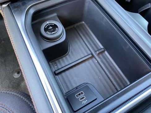 New 2025 Ford Expedition Max Active image 17