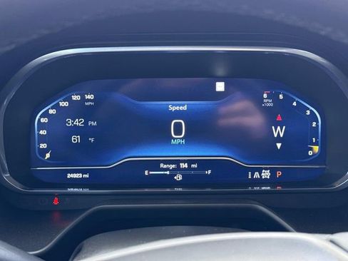 Used 2023 Chevrolet Suburban High Country image 27