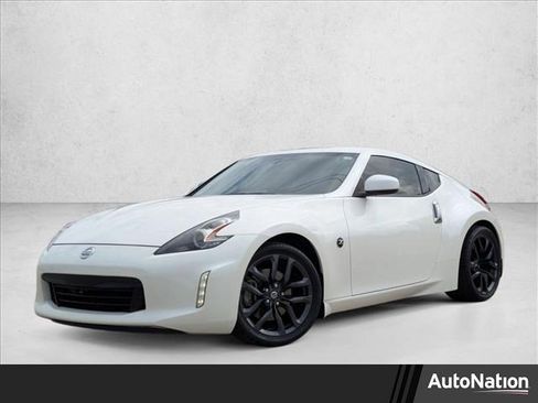 Used 2020 Nissan 370Z Coupe image 1