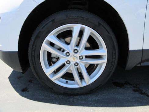 Used 2020 Chevrolet Equinox Premier AWD/4WD image 20