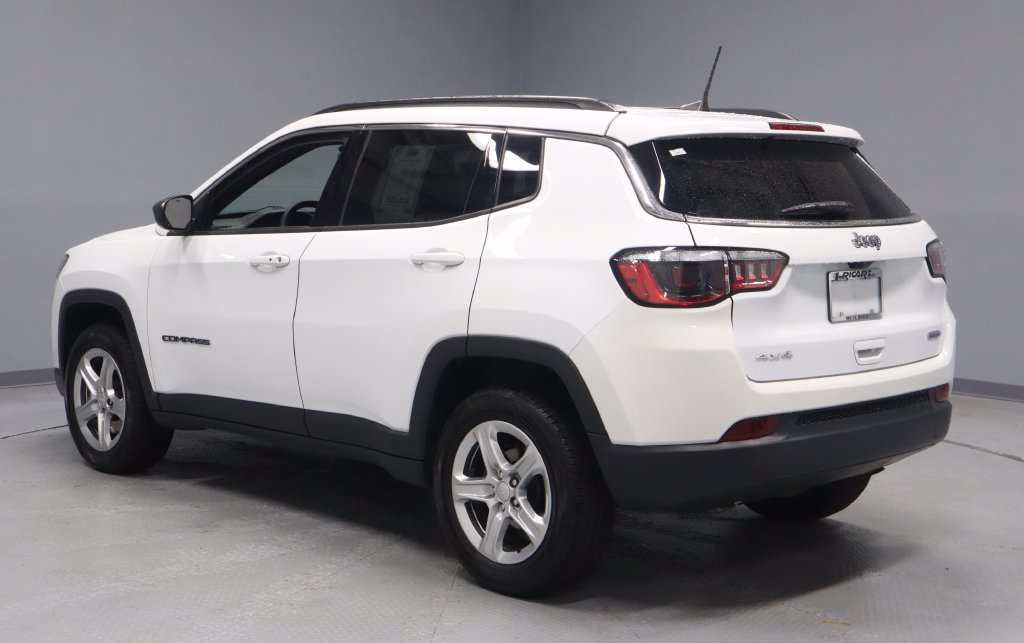 Used 2023 Jeep Compass Latitude AWD/4WD image 6