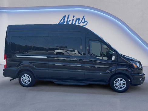 Used 2024 Ford Transit 350 XLT RWD image 4