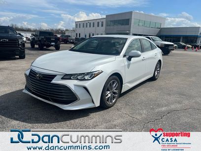 Used 2020 Toyota Avalon XLE w/ Carpet Mat Package