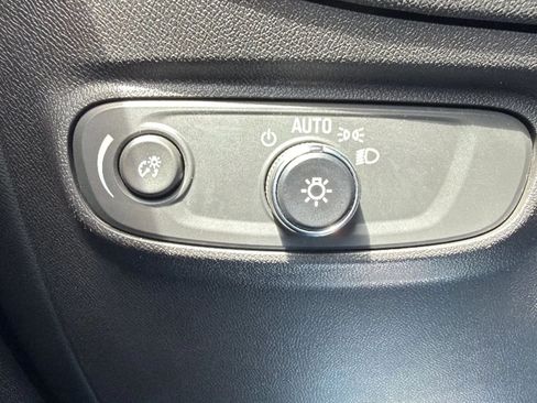 Used 2023 Chevrolet Equinox LS AWD/4WD image 20