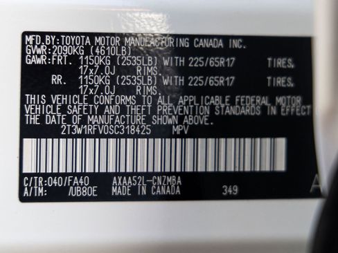 Used 2025 Toyota RAV4 XLE FWD image 36
