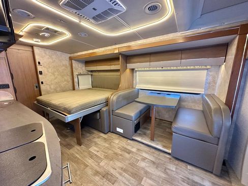 Used 2017 Mercedes-Benz Sprinter 3500 image 26