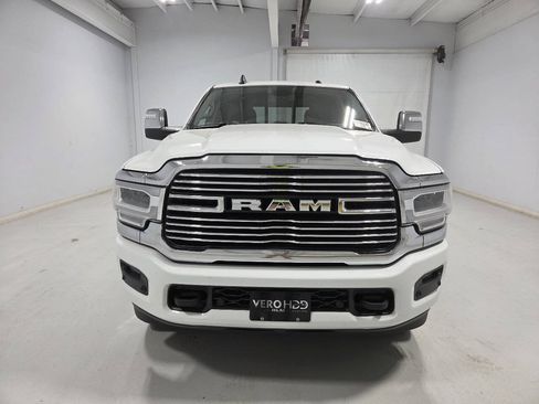 Used 2023 RAM 2500 Laramie AWD/4WD image 2