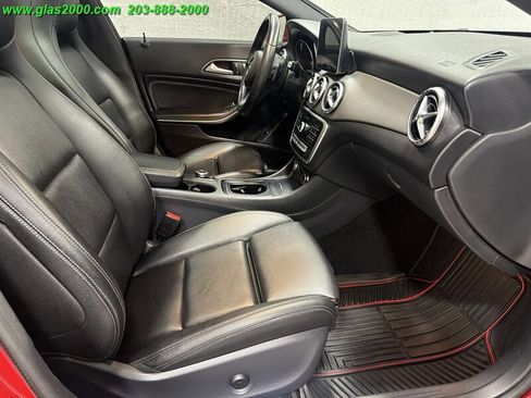 Used 2019 Mercedes-Benz CLA 250 4MATIC image 21