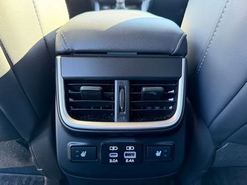 Used 2023 Subaru Outback Limited image 13
