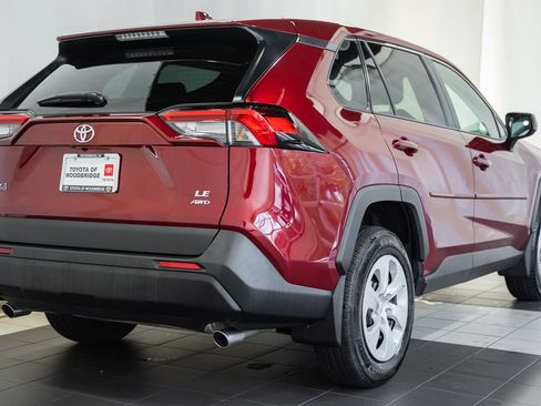 Certified 2025 Toyota RAV4 LE AWD/4WD image 4
