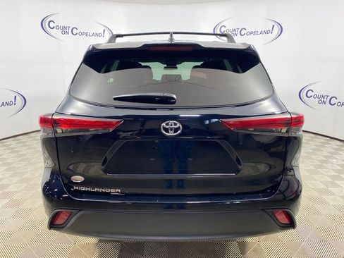 Used 2023 Toyota Highlander L image 5