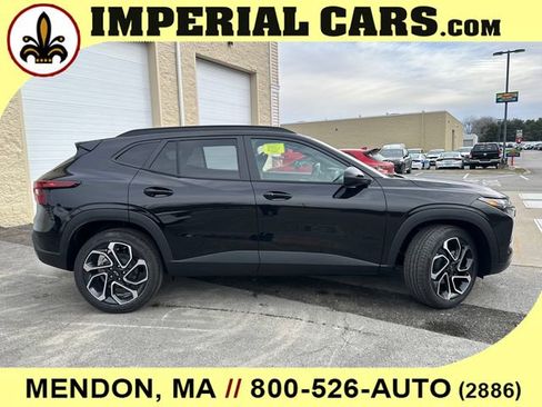 New 2026 Chevrolet Trax RS w/ Sunroof Package image 14