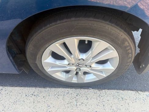Used 2012 Honda Insight EX image 7