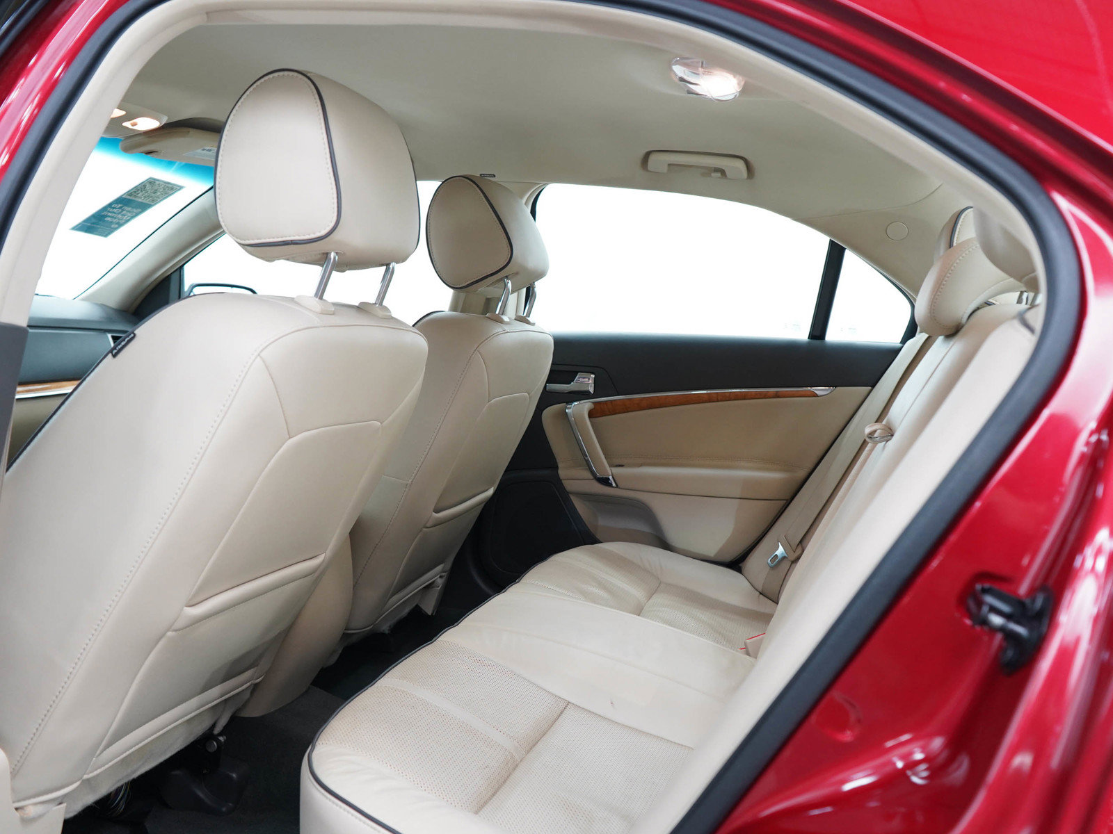 Used 2012 Lincoln MKZ FWD image 15