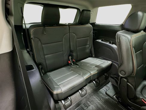 Used 2020 GMC Acadia AT4 w/ LPO, Adventure Package image 29