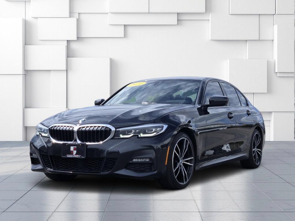 Used 2020 BMW 330i xDrive Sedan w/ M Sport Package AWD/4WD image 3