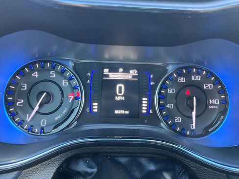 Used 2015 Chrysler 200 S image 33