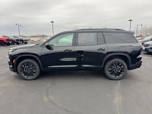 New 2026 Chevrolet Traverse LT w/ Midnight/Sport Edition image 3
