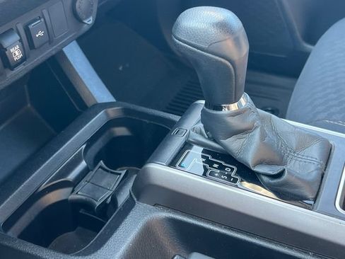 Used 2021 Toyota Tacoma SR5 w/ Trail Edition AWD/4WD image 28