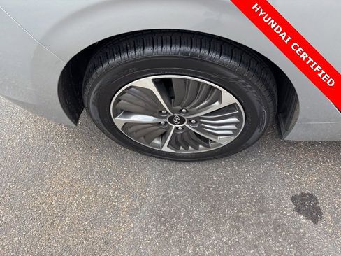 Certified 2021 Hyundai Ioniq SEL image 33