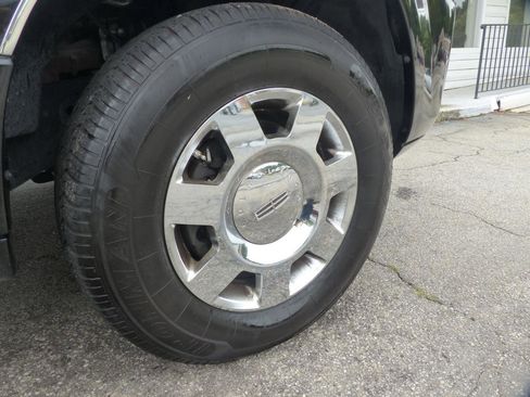 Used 2008 Lincoln Navigator 2WD image 26